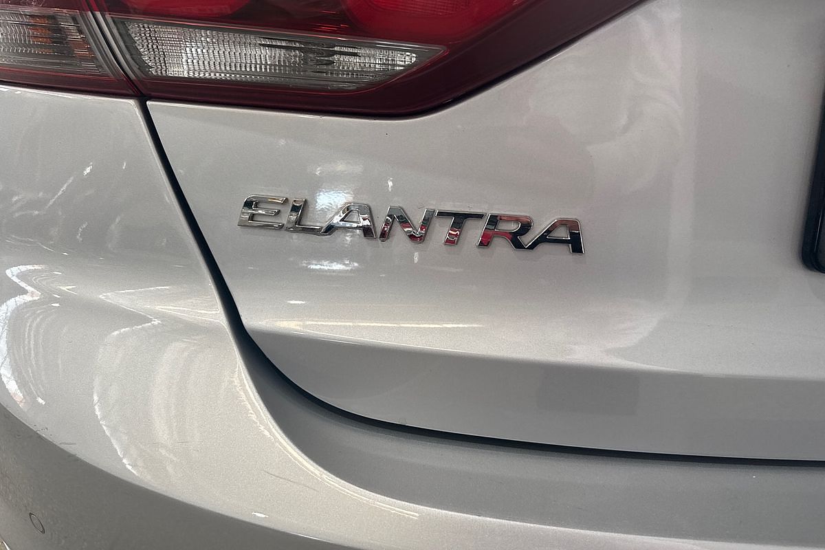 2017 Hyundai Elantra Active AD