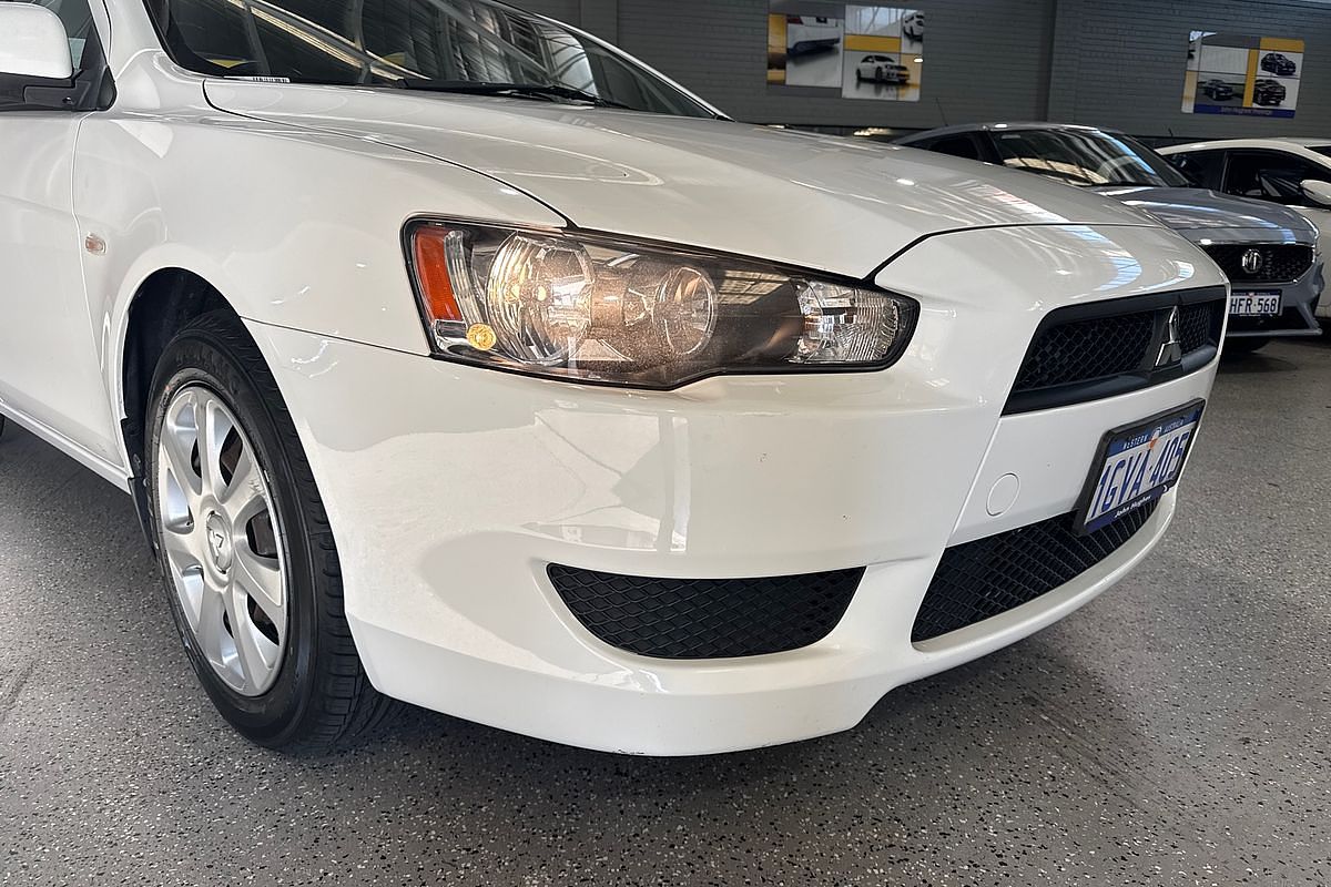 2013 Mitsubishi Lancer ES CJ