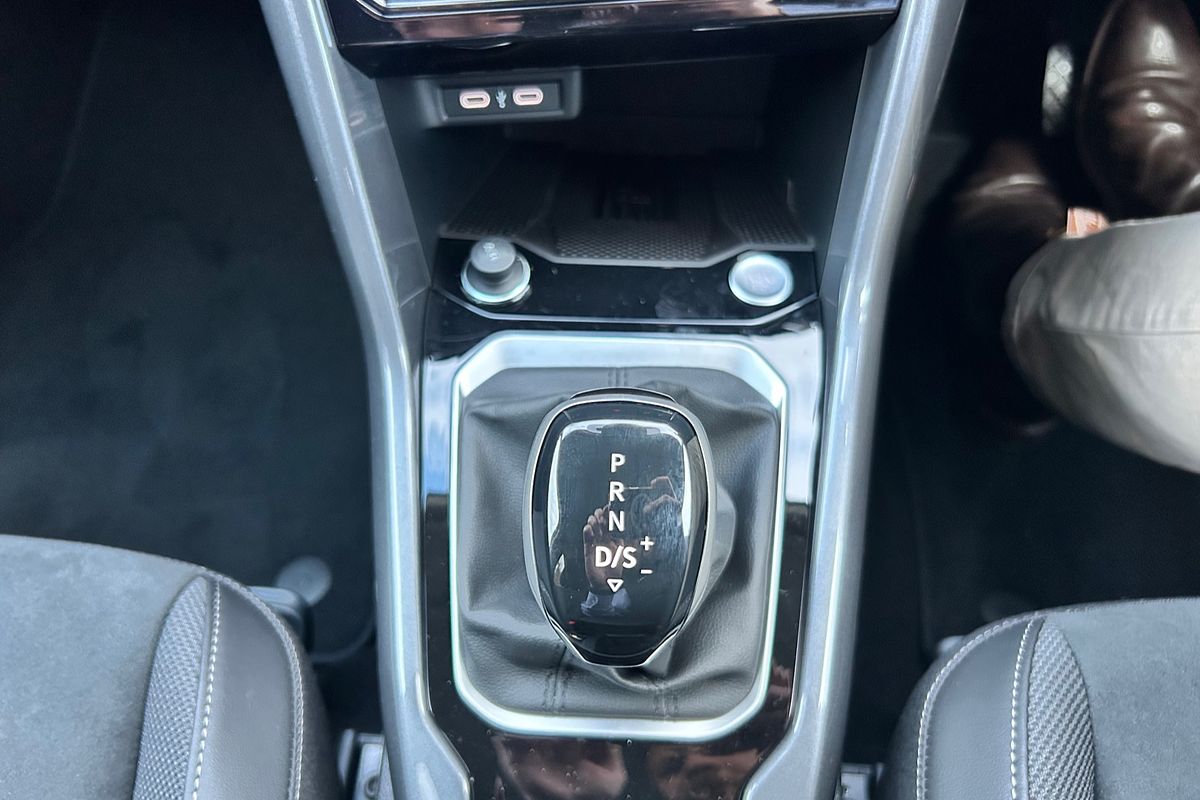2025 Volkswagen T-Roc 110TSI Style D11
