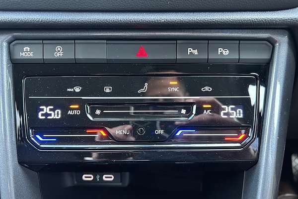 2025 Volkswagen T-Roc 110TSI Style D11