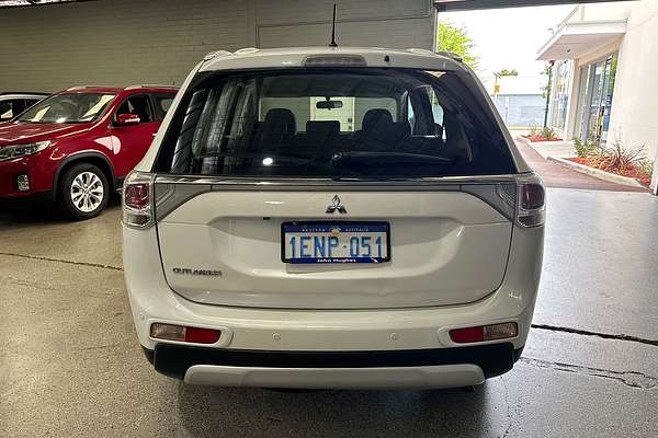 2014 Mitsubishi Outlander ES ZJ