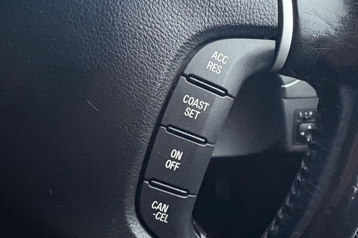2010 Mitsubishi Pajero Activ NT
