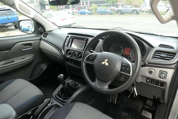 2016 Mitsubishi Triton GLX MQ 4X4