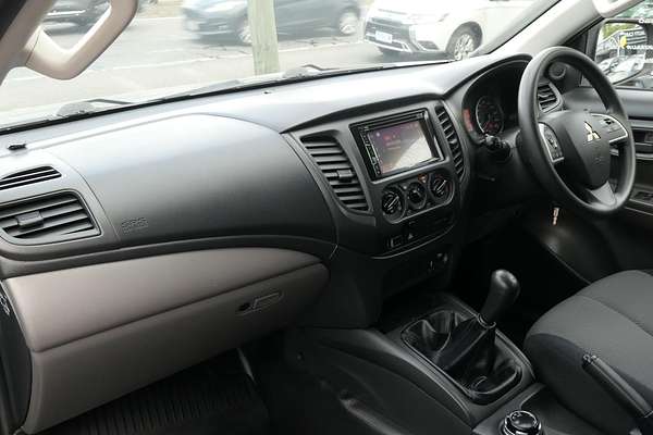2016 Mitsubishi Triton GLX MQ 4X4