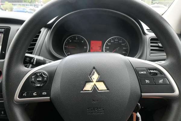 2016 Mitsubishi Triton GLX MQ 4X4
