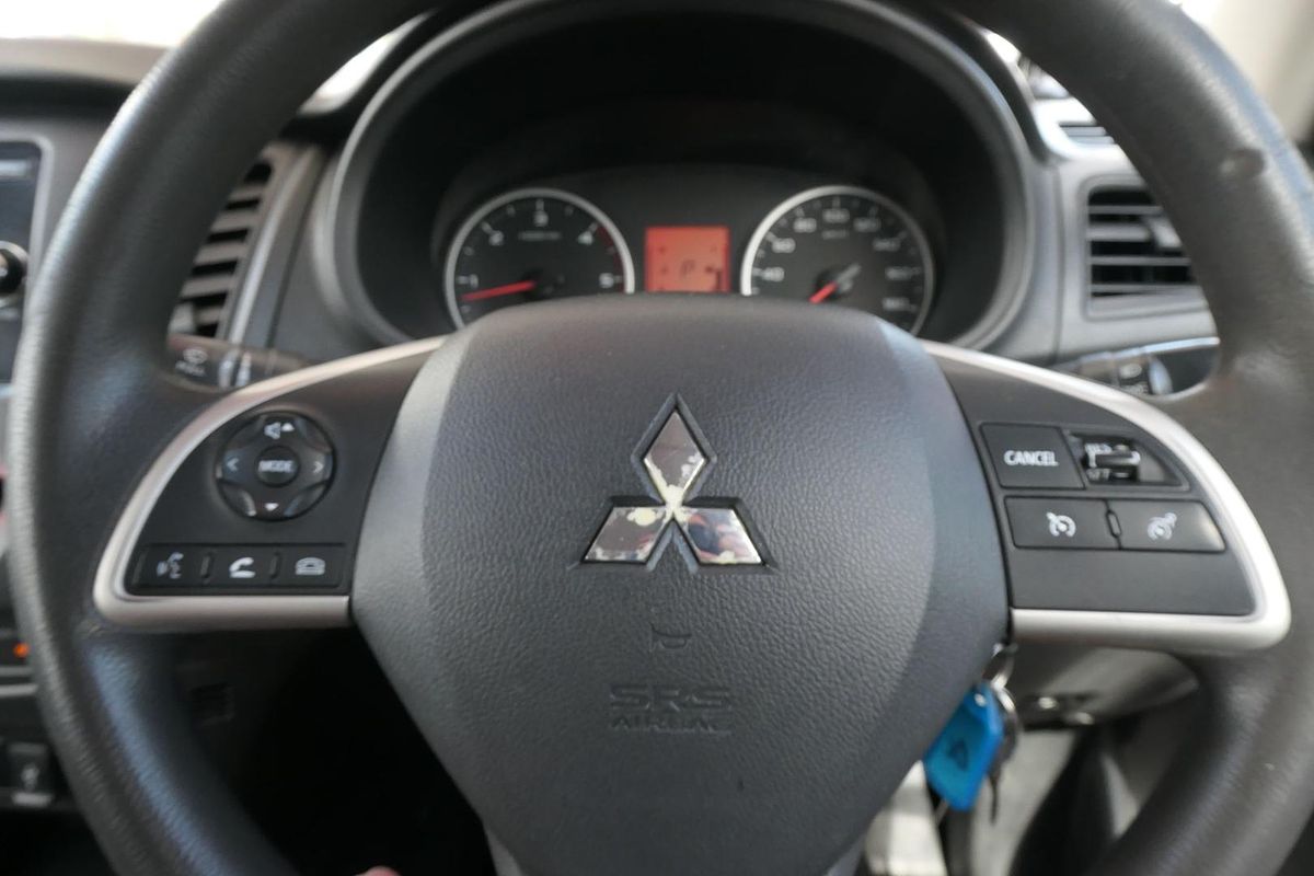 2017 Mitsubishi Triton GLX MQ 4X4