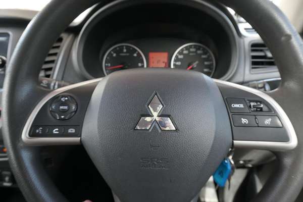 2017 Mitsubishi Triton GLX MQ 4X4