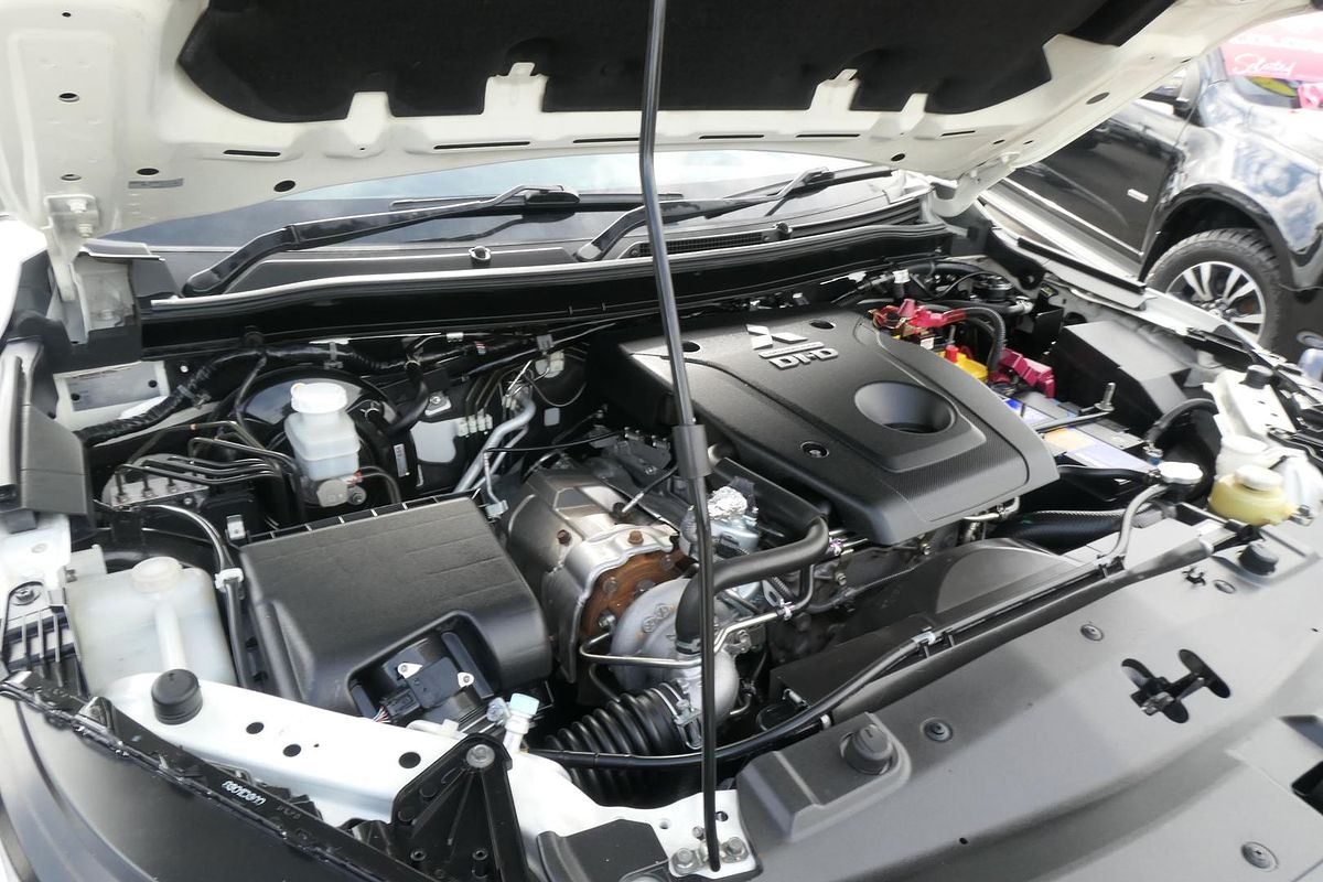 2019 Mitsubishi Triton GLS MR 4X4