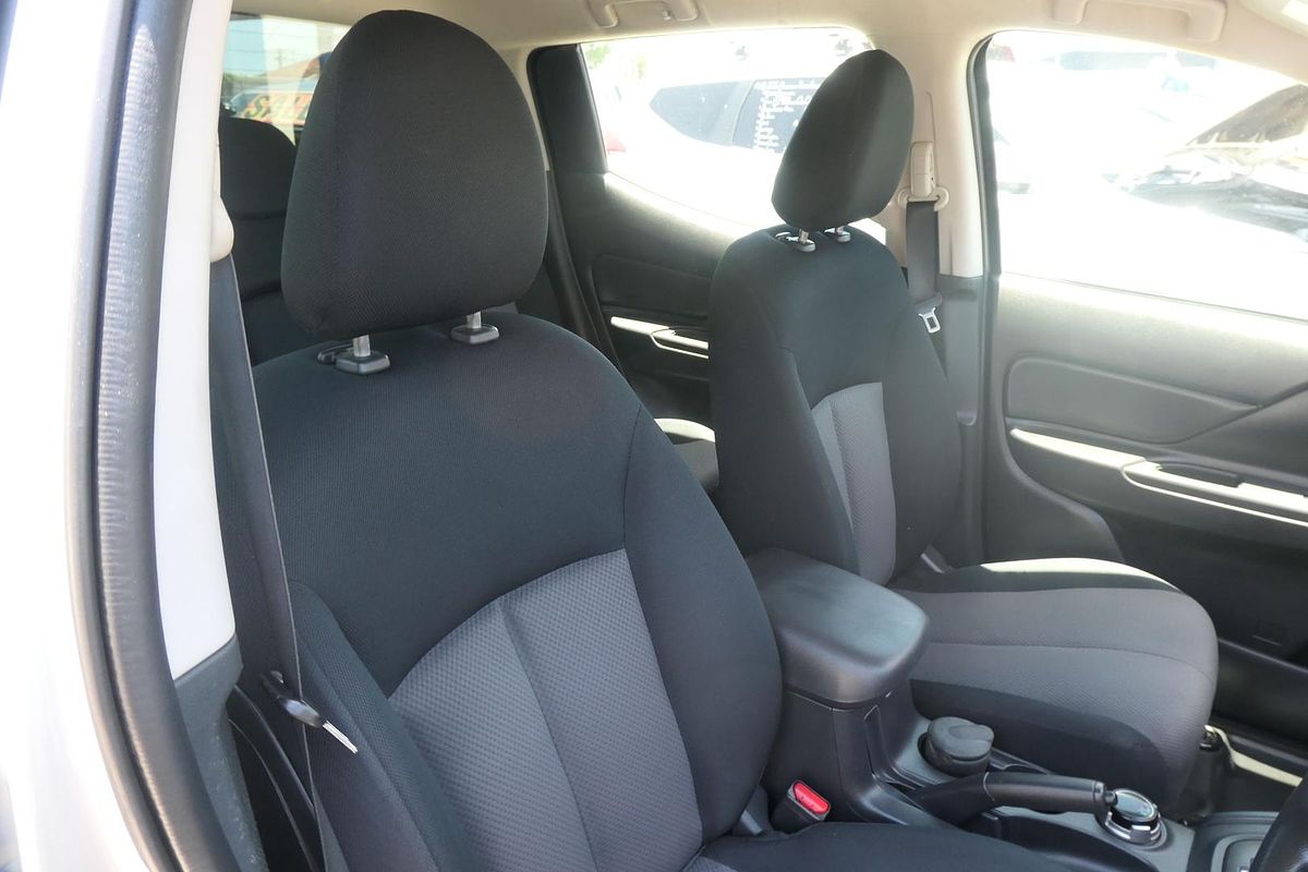2019 Mitsubishi Triton GLX ADAS MR 4X4