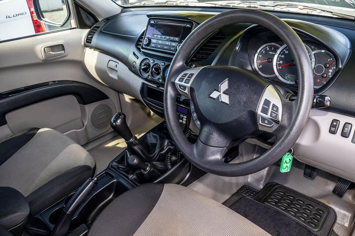 2014 Mitsubishi Triton GLX MN 4X4