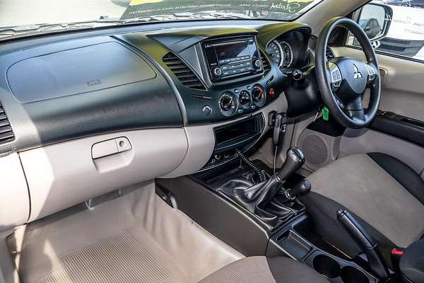 2014 Mitsubishi Triton GLX MN 4X4