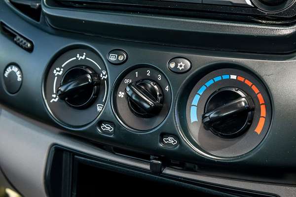 2014 Mitsubishi Triton GLX MN 4X4