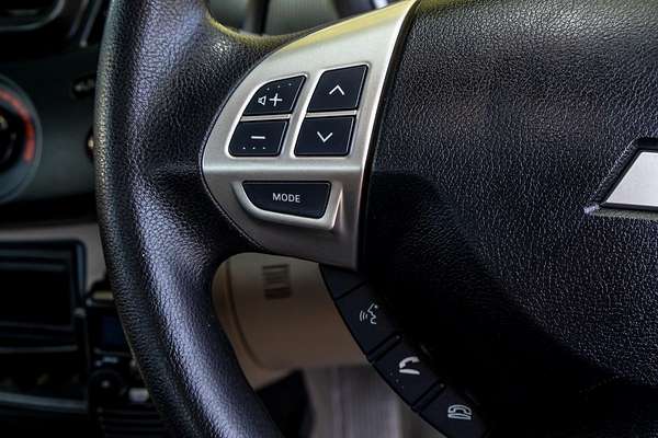 2014 Mitsubishi Triton GLX MN 4X4