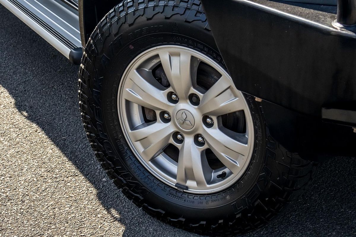 2014 Mitsubishi Triton GLX MN 4X4
