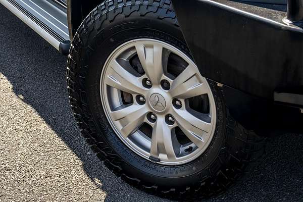 2014 Mitsubishi Triton GLX MN 4X4