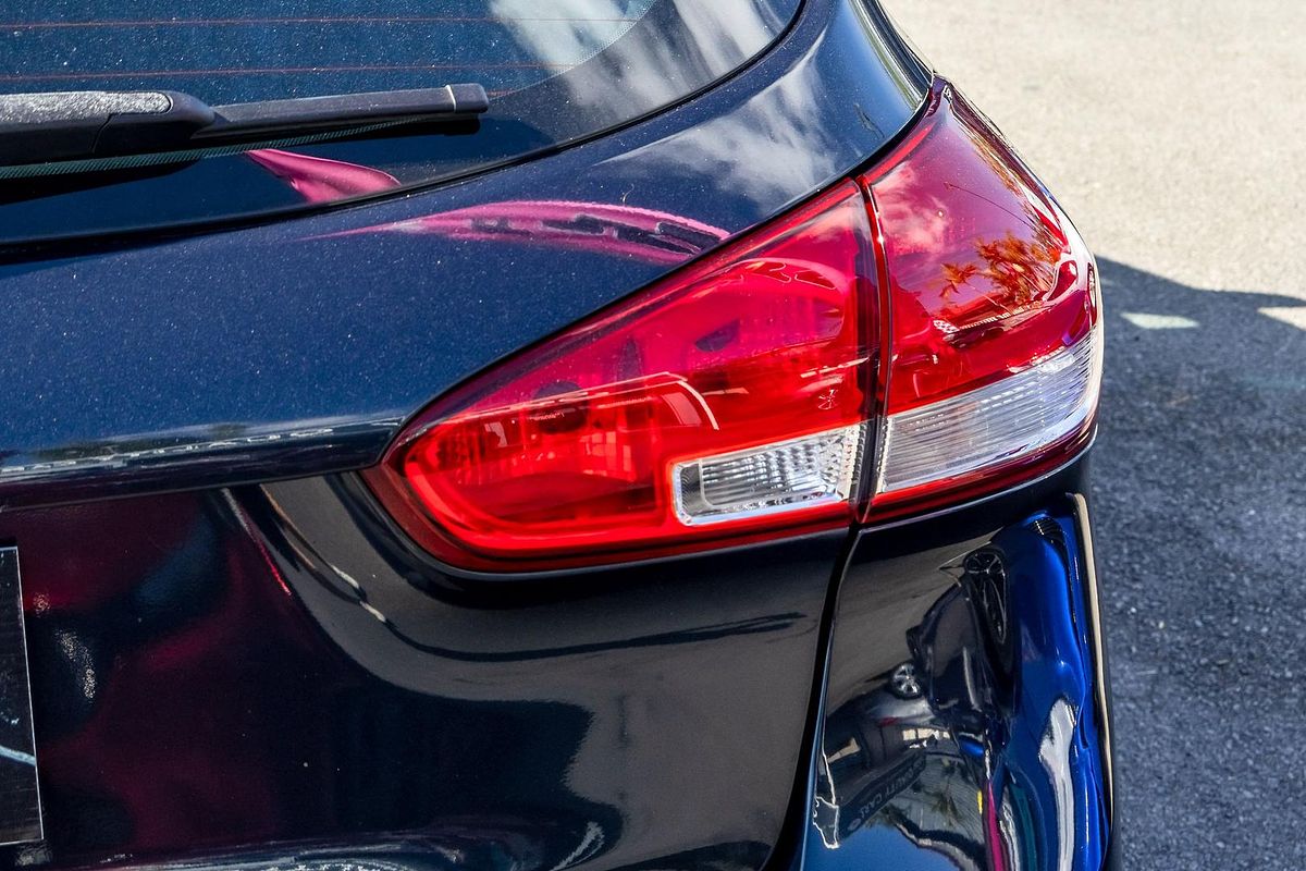 2017 Kia Cerato Sport YD