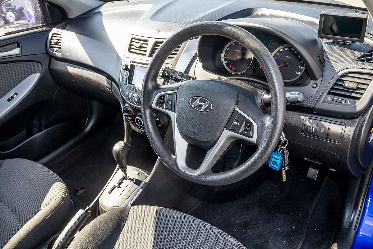 2014 Hyundai Accent Active RB2