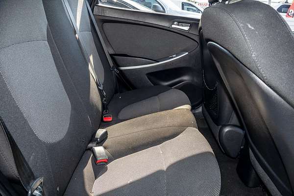 2014 Hyundai Accent Active RB2
