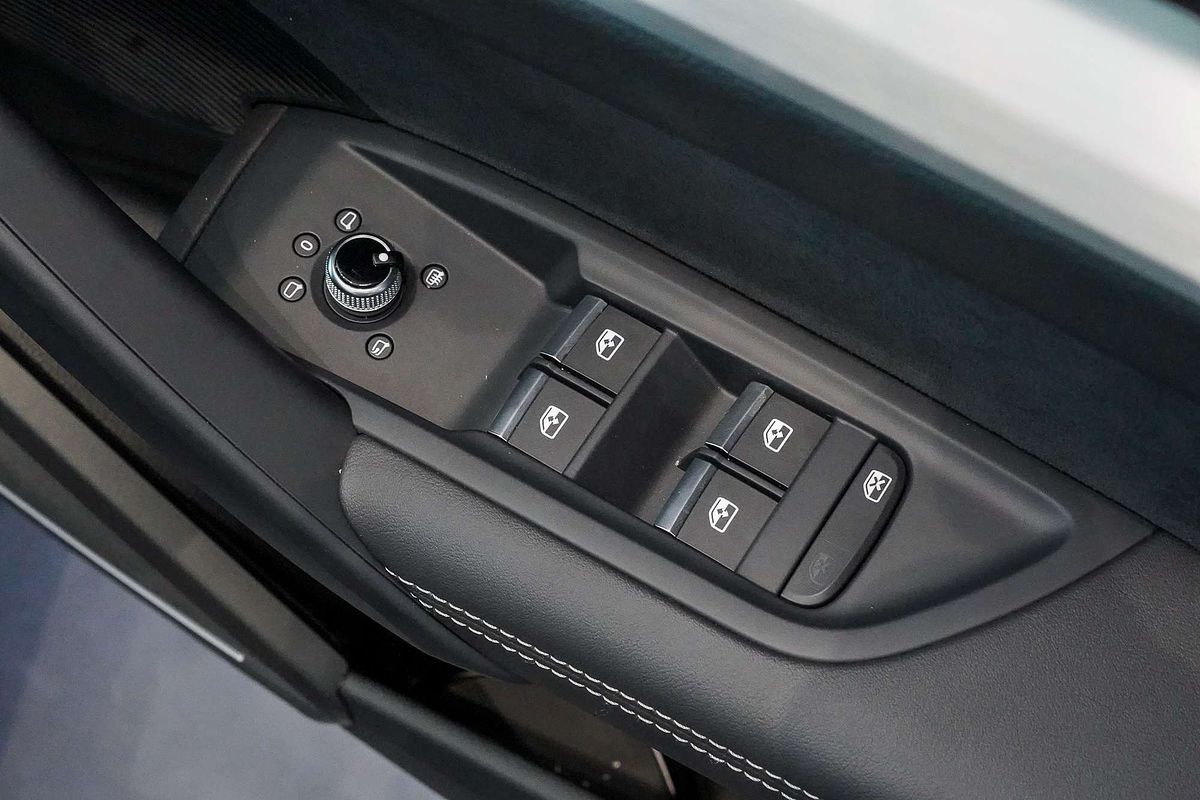 2024 Audi SQ5 TDI FY