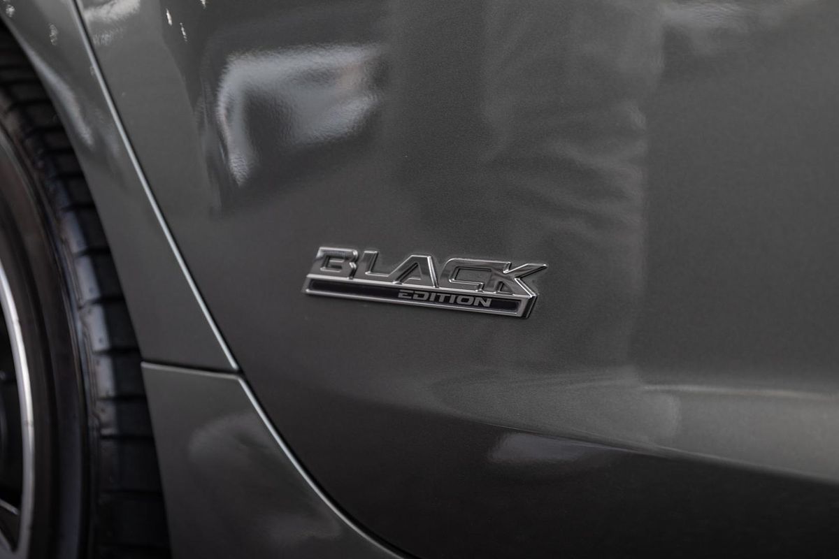 2016 Holden Commodore SV6 Black VF Series II