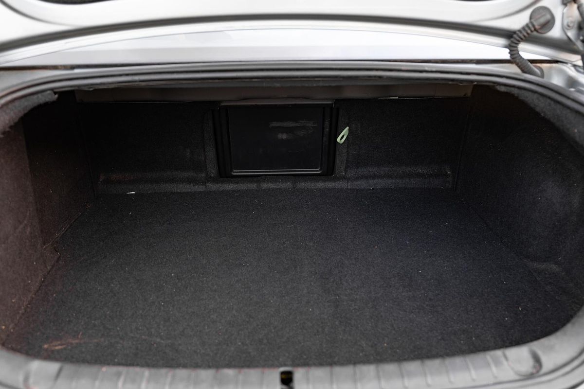 2016 Holden Commodore SV6 Black VF Series II