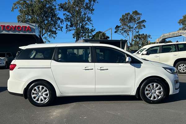 2020 Kia Carnival