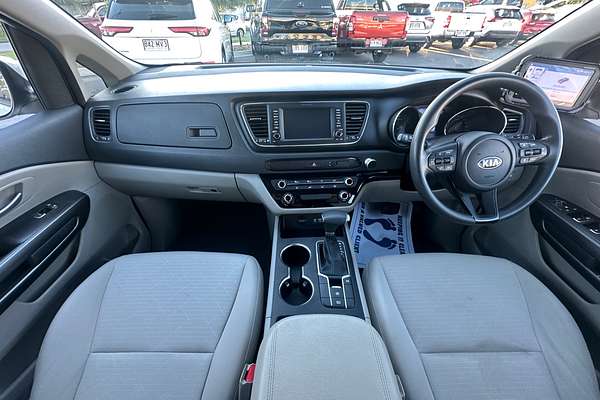 2020 Kia Carnival