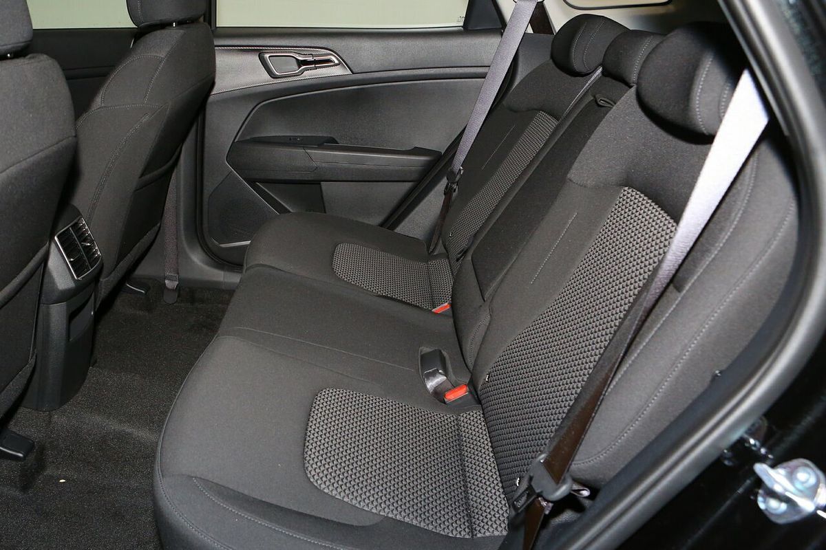 2025 Kia Sportage S NQ5