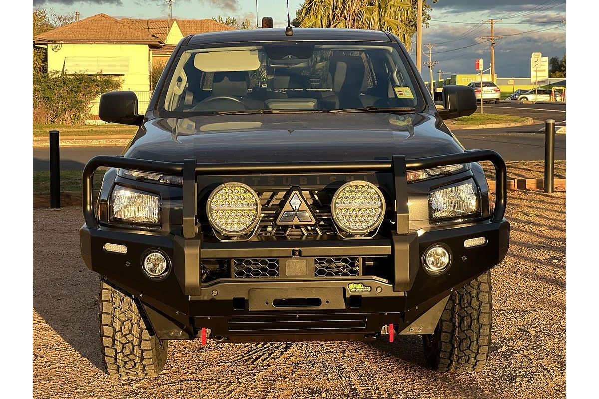 2024 Mitsubishi Triton GLX+ MV 4X4