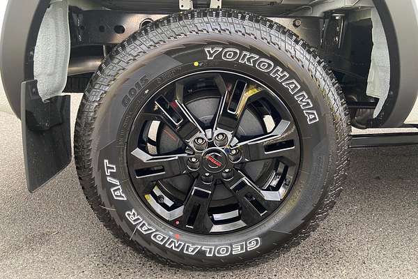 2025 Nissan Navara PRO-4X D23 4X4