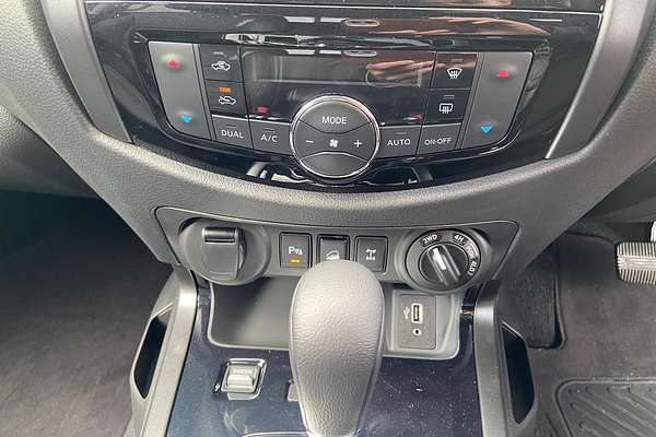 2025 Nissan Navara PRO-4X D23 4X4