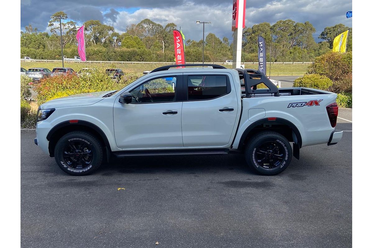2025 Nissan Navara PRO-4X D23 4X4