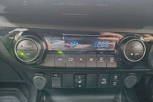 2023 Toyota Hilux SR5 GUN126R 4X4