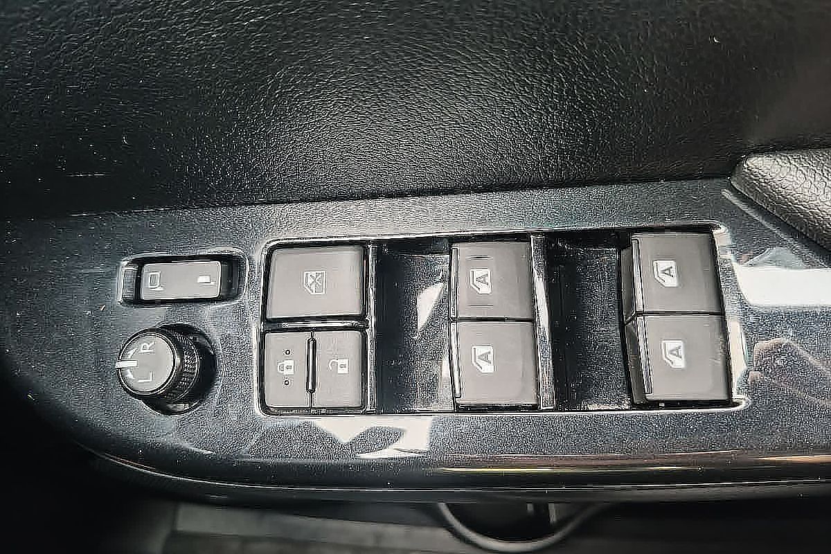 2023 Toyota Hilux SR5 GUN126R 4X4