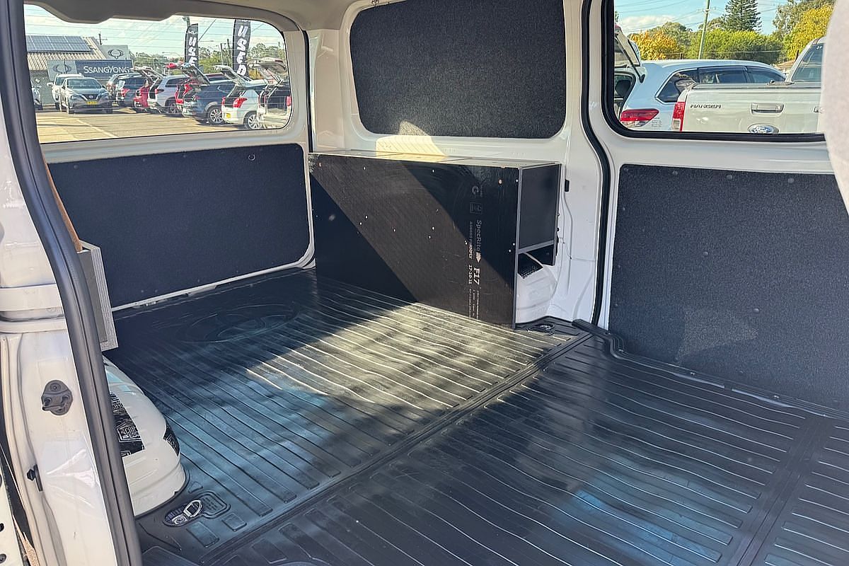 2023 Toyota Hiace GDH300R LWB