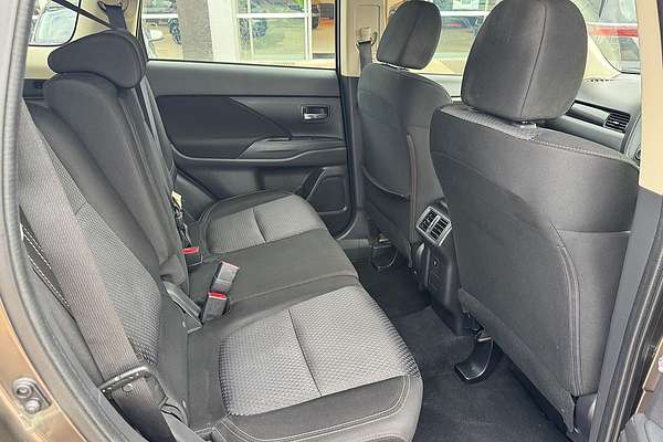 2019 Mitsubishi Outlander ES ADAS ZL