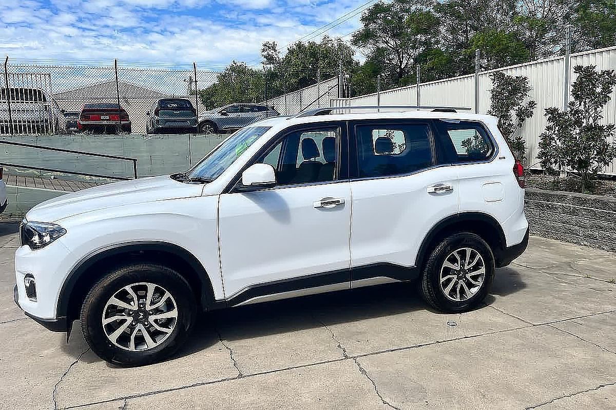 2024 Mahindra Scorpio Z8L