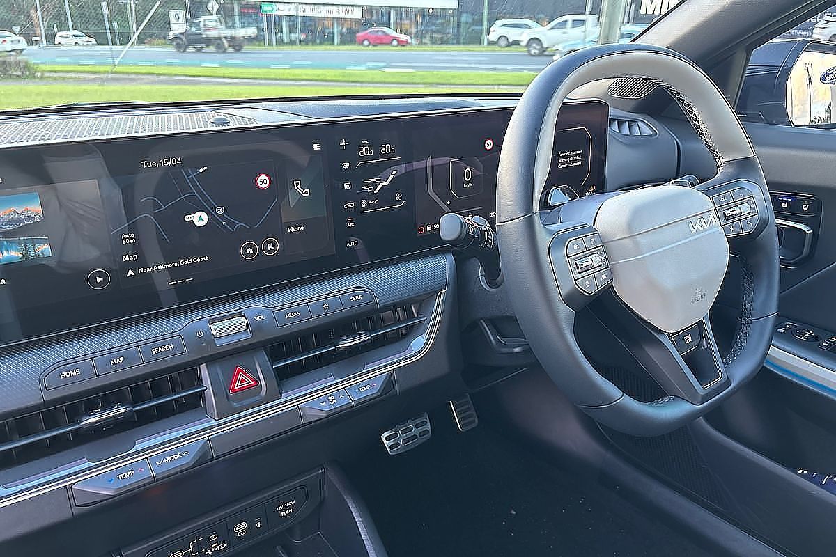 2025 Kia K4 GT-Line CL4m