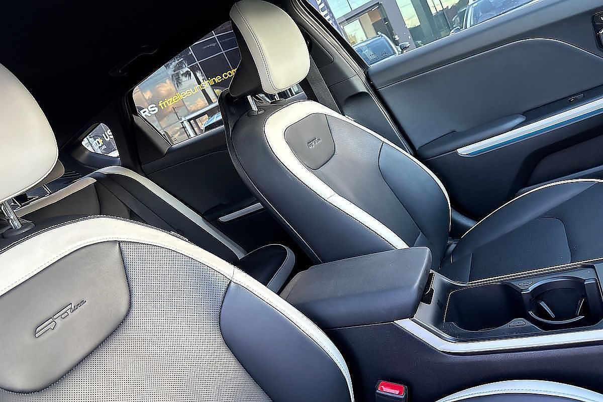 2025 Kia K4 GT-Line CL4m