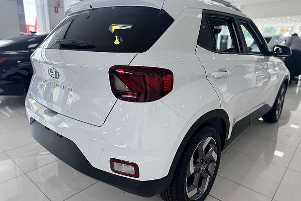 2024 Hyundai Venue Elite QX.V5