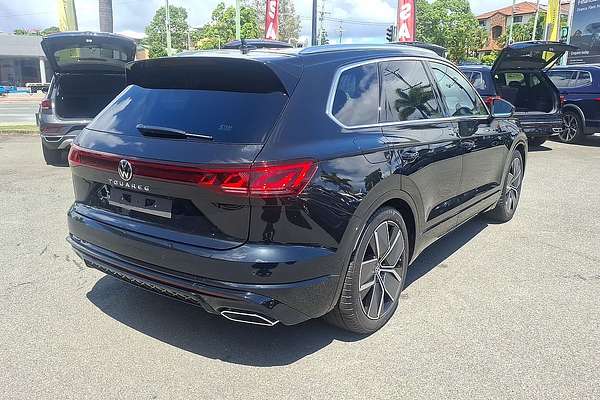 2024 Volkswagen Touareg 210TDI R-Line RC