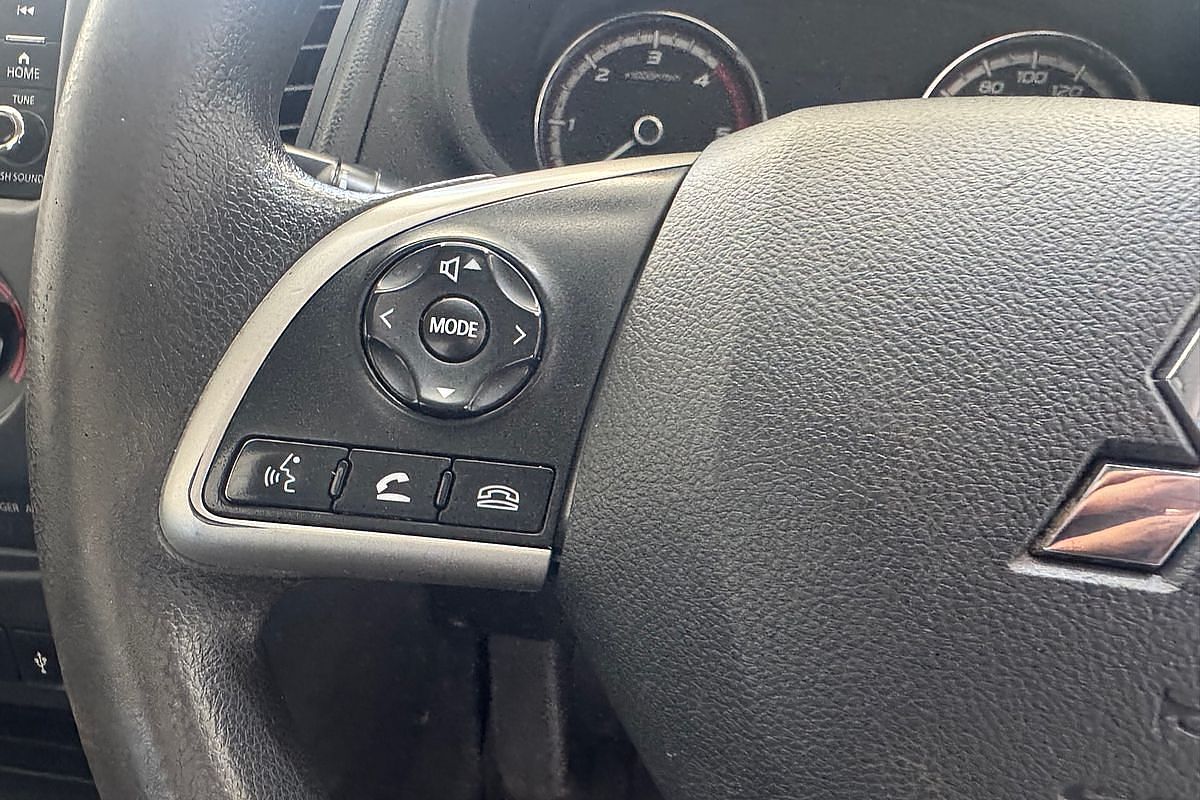 2018 Mitsubishi Triton GLX MR 4X4