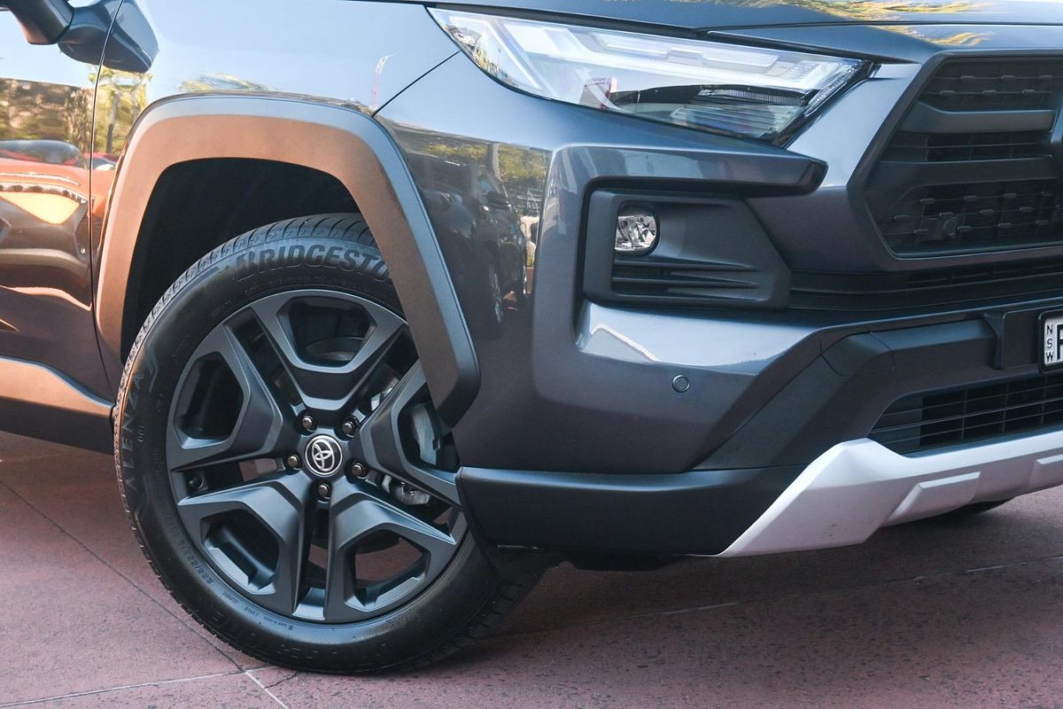2024 Toyota RAV4 Edge AXAA54R