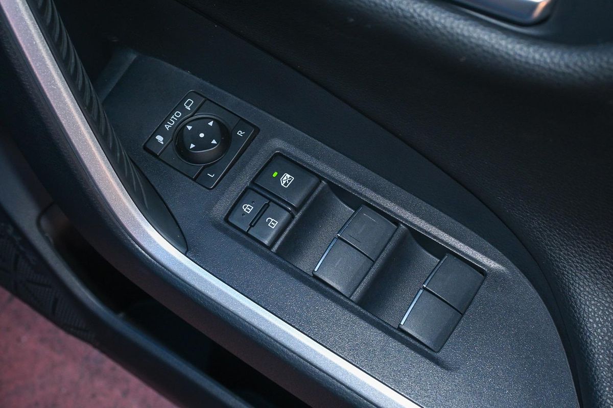2024 Toyota RAV4 Edge AXAA54R