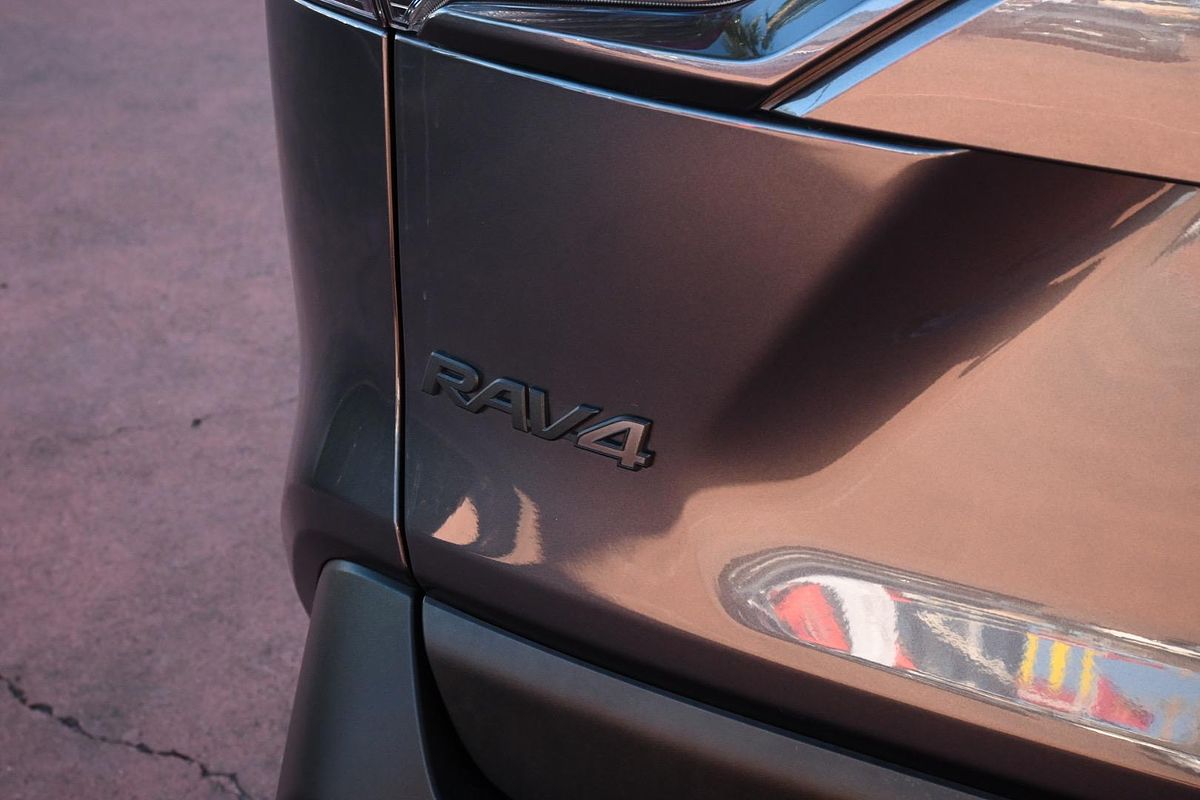 2024 Toyota RAV4 Edge AXAA54R