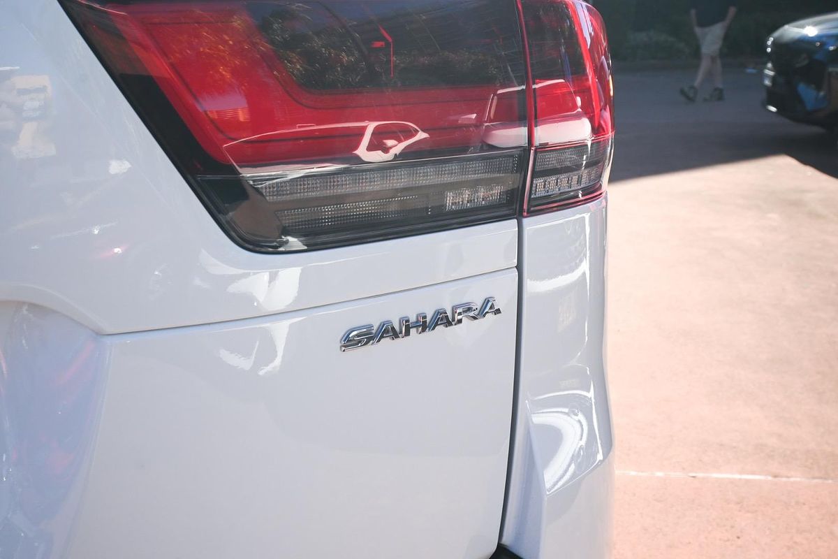 2023 Toyota Landcruiser Sahara FJA300R