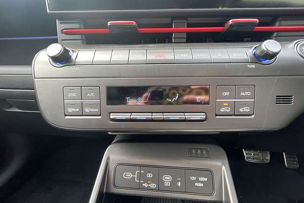 2024 Hyundai Kona Premium N Line SX2.V2