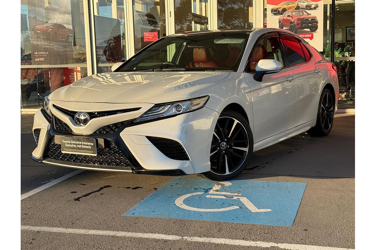 2018 Toyota Camry SX GSV70R