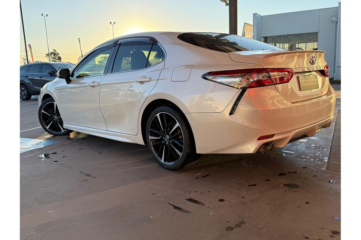 2018 Toyota Camry SX GSV70R