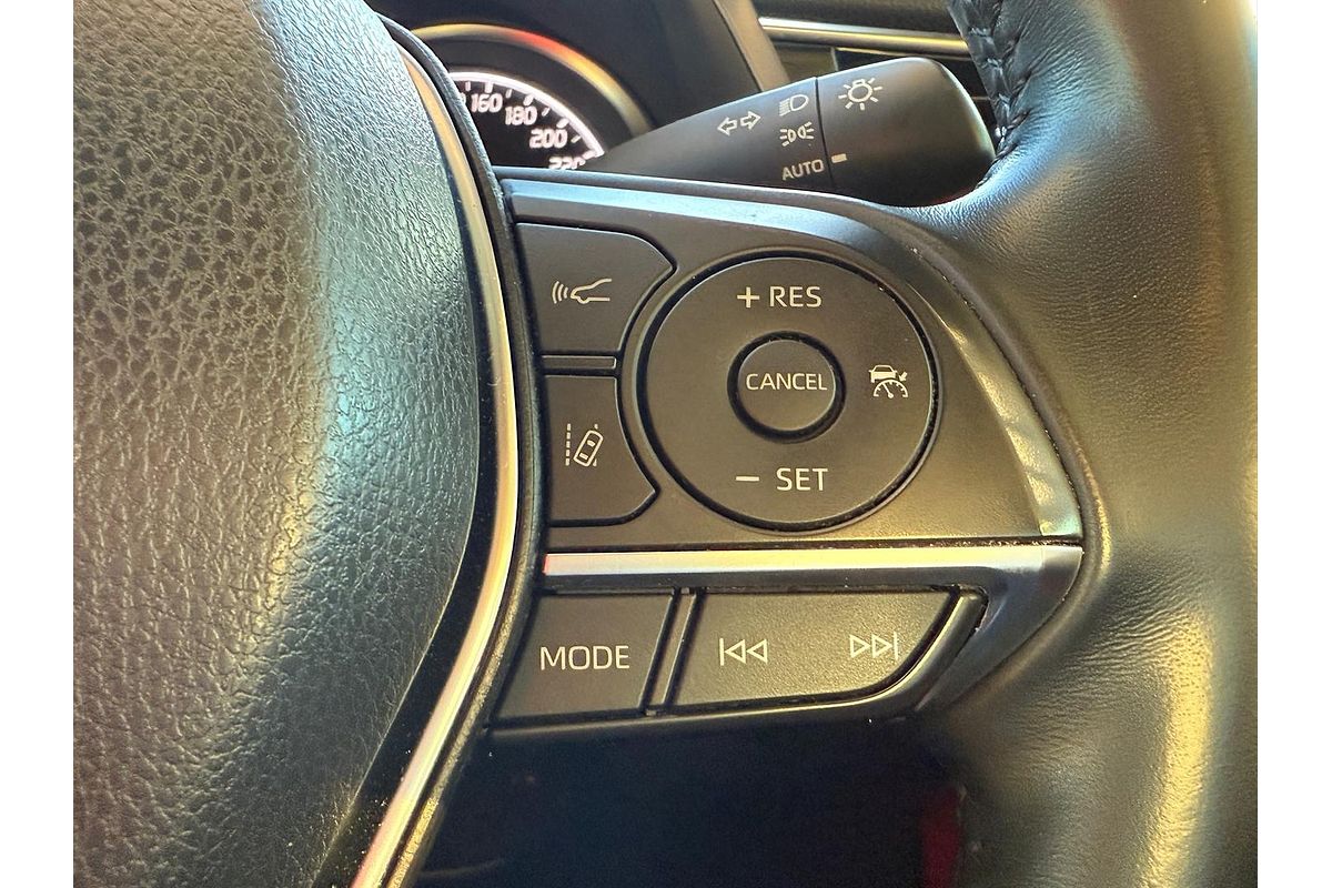 2018 Toyota Camry SX GSV70R